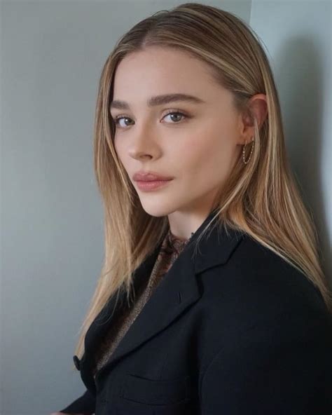 chloë grace moretz porn|Chloe Grace Moretz Blowjob Porn Videos 